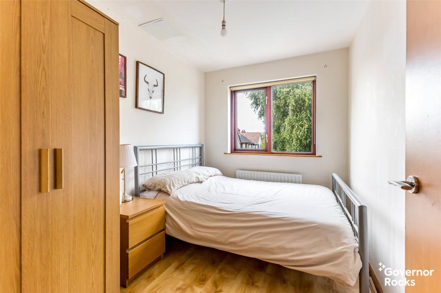 87 Shaftesbury Road