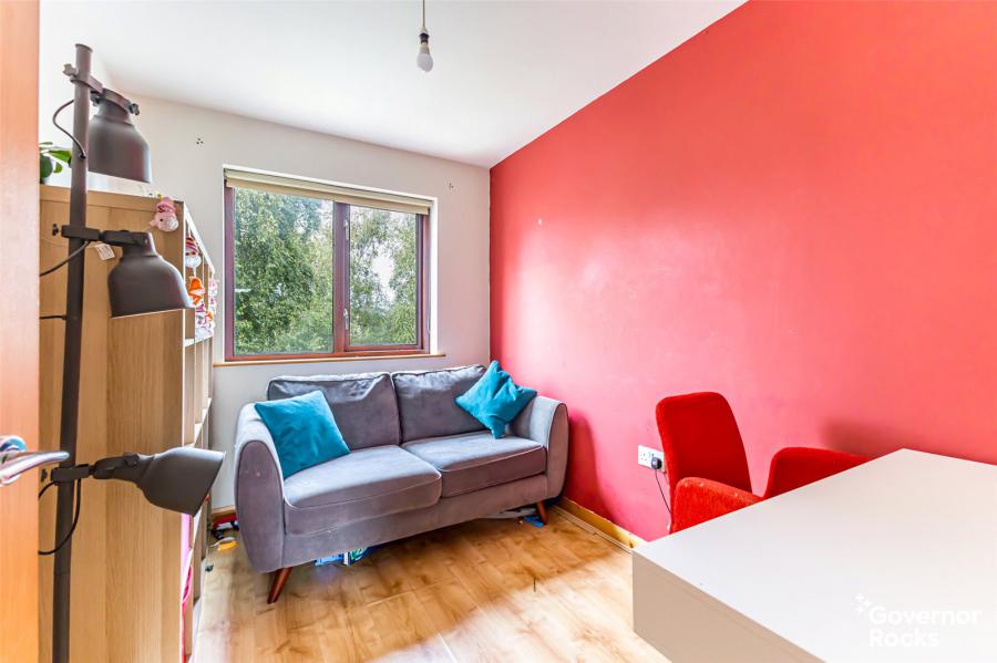 87 Shaftesbury Road