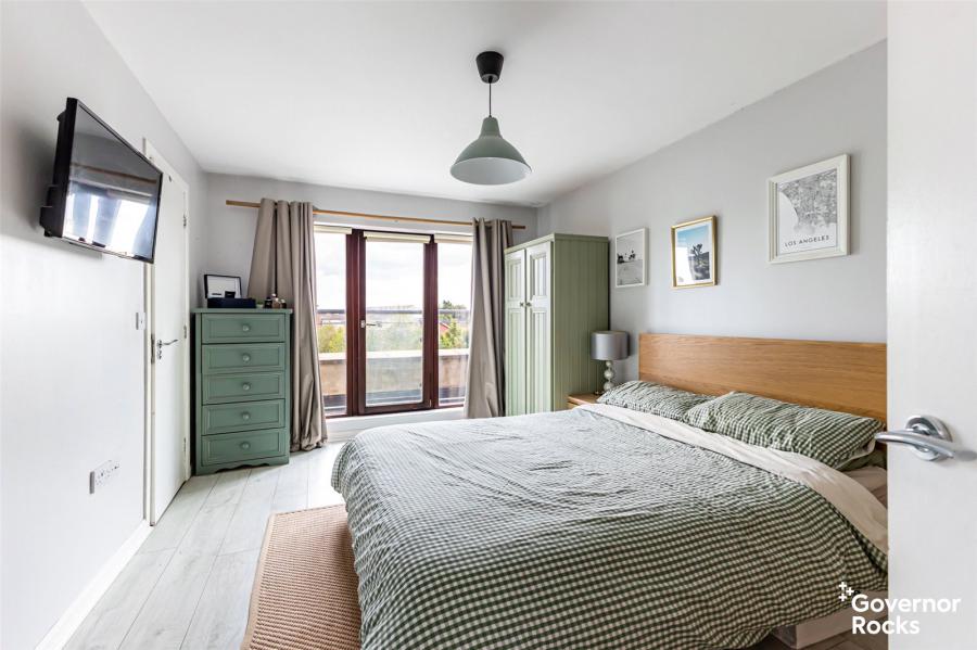 87 Shaftesbury Road