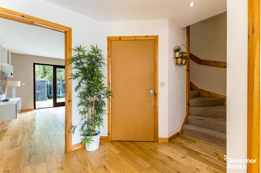 87 Shaftesbury Road