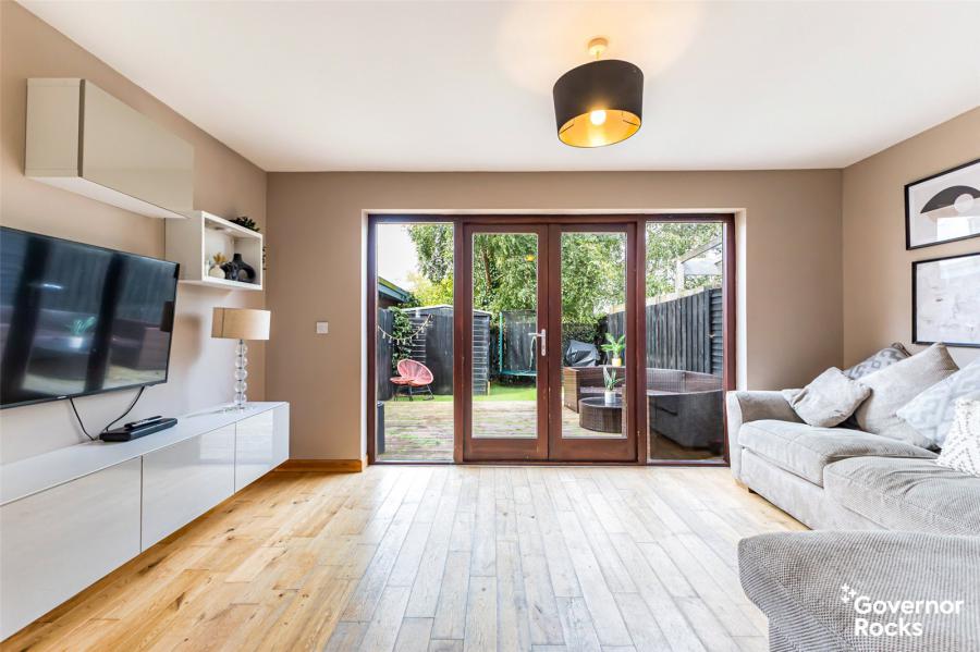 87 Shaftesbury Road