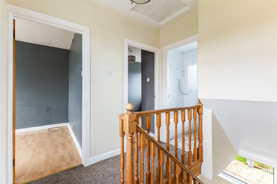 27 Towerview Crescent