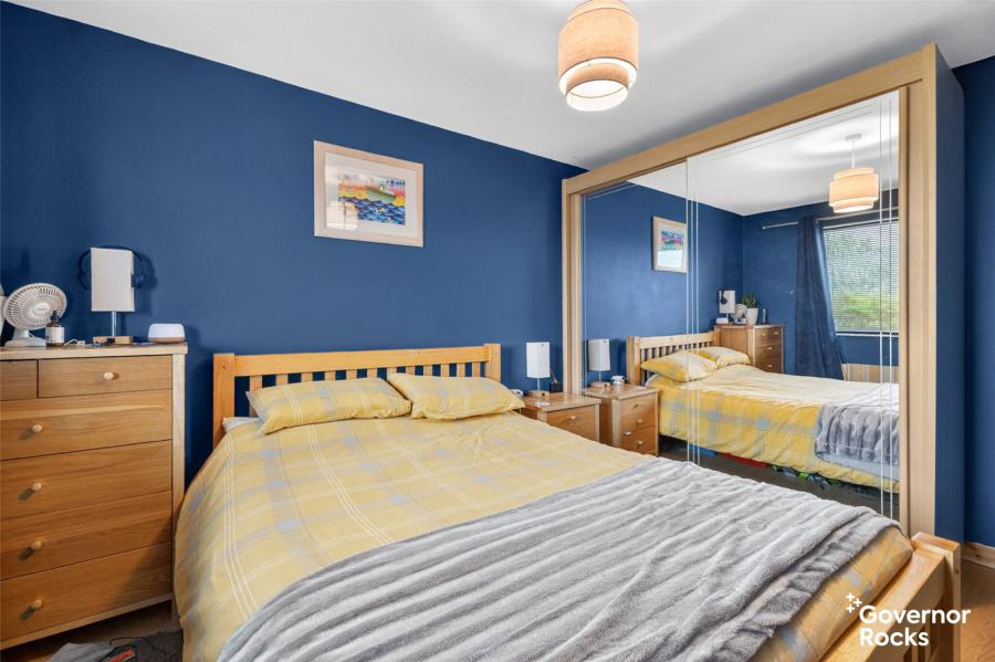 106 Towerview Crescent