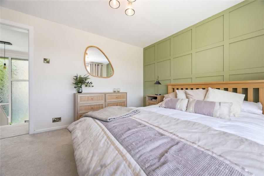 4 Alexandra Gardens