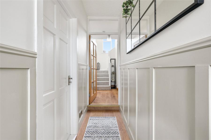 4 Alexandra Gardens