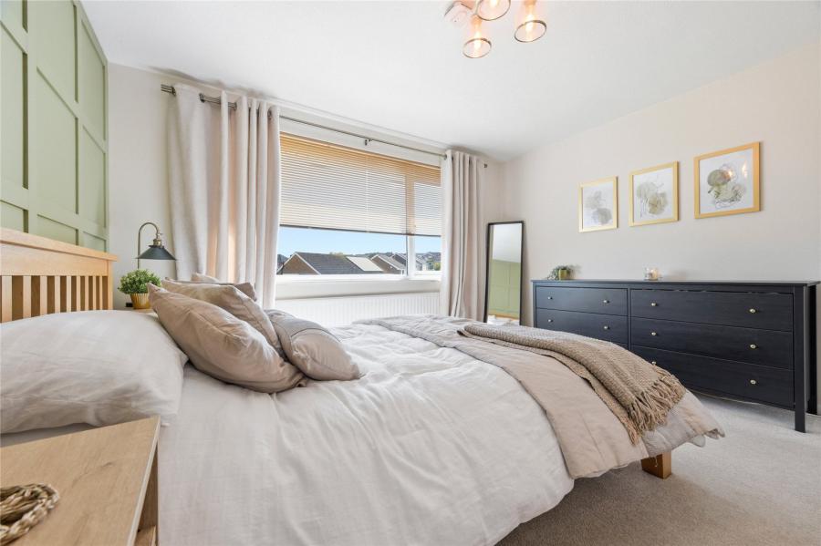 4 Alexandra Gardens