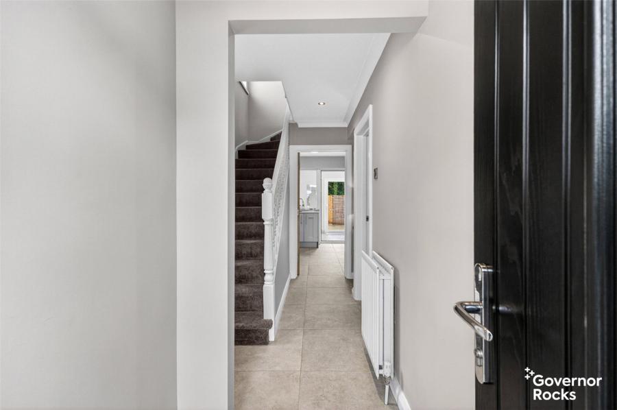86 Moat Street