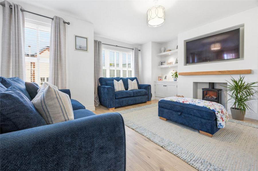 1 Lynn Hall Grove