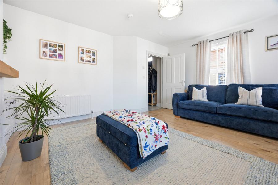 1 Lynn Hall Grove