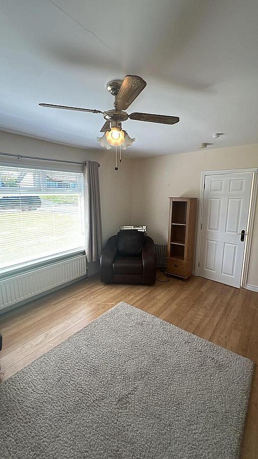23 Seafield Park South