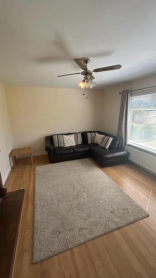 23 Seafield Park South