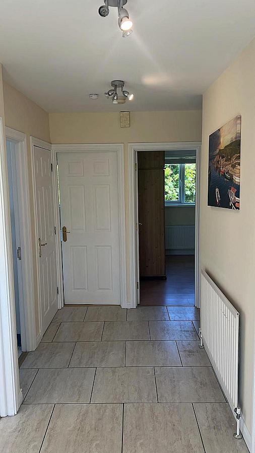 23 Seafield Park South