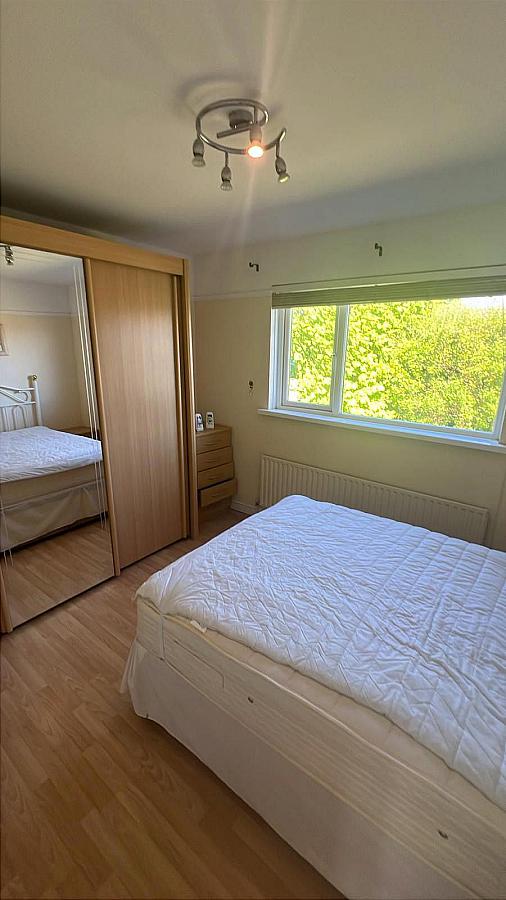 23 Seafield Park South