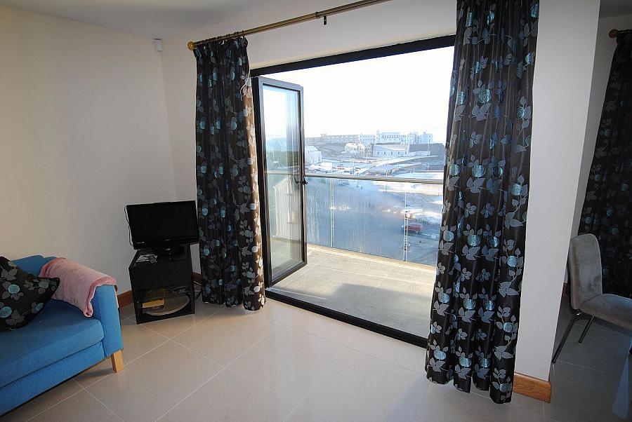 Apt 8 Barview House