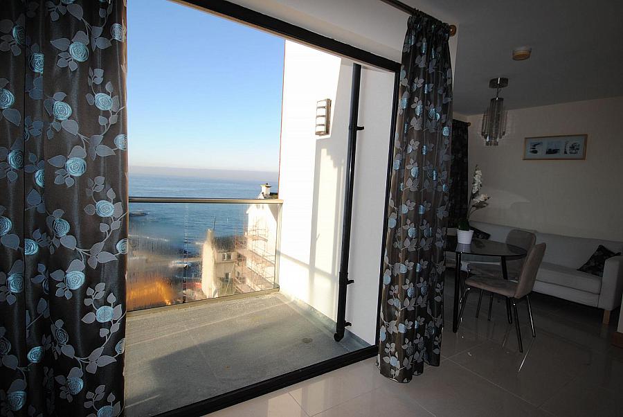 Apt 8 Barview House