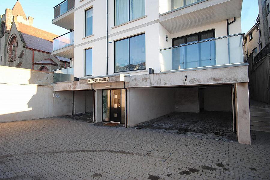 Apt 8 Barview House