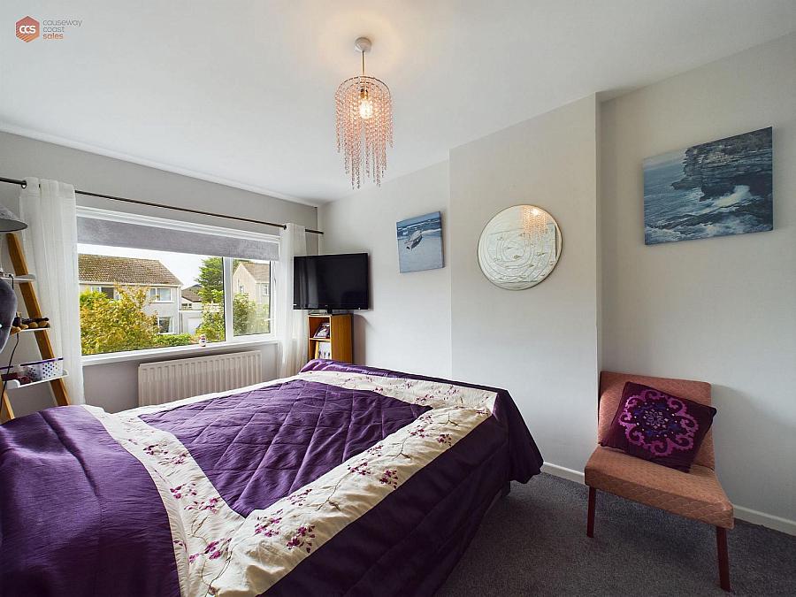 11 Flowerfield Road