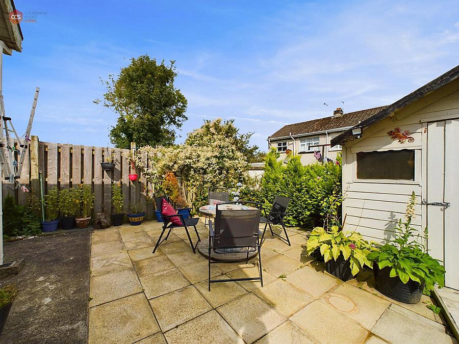 11 Flowerfield Road