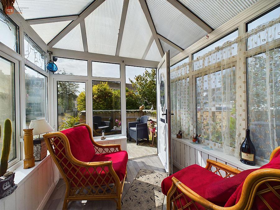 11 Flowerfield Road