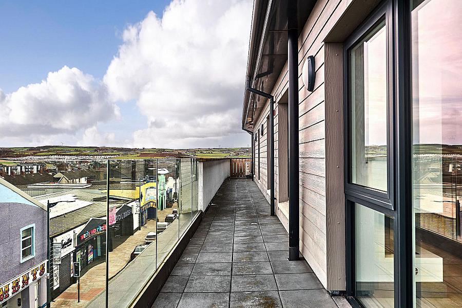 12 Dunluce View
