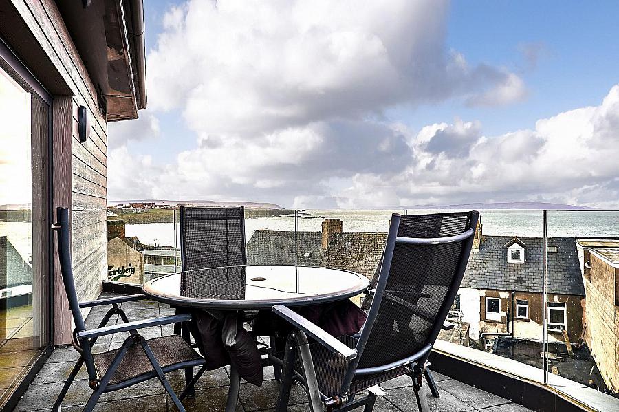 12 Dunluce View