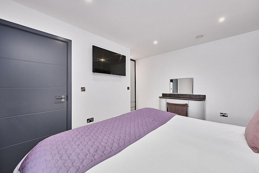12 Dunluce View