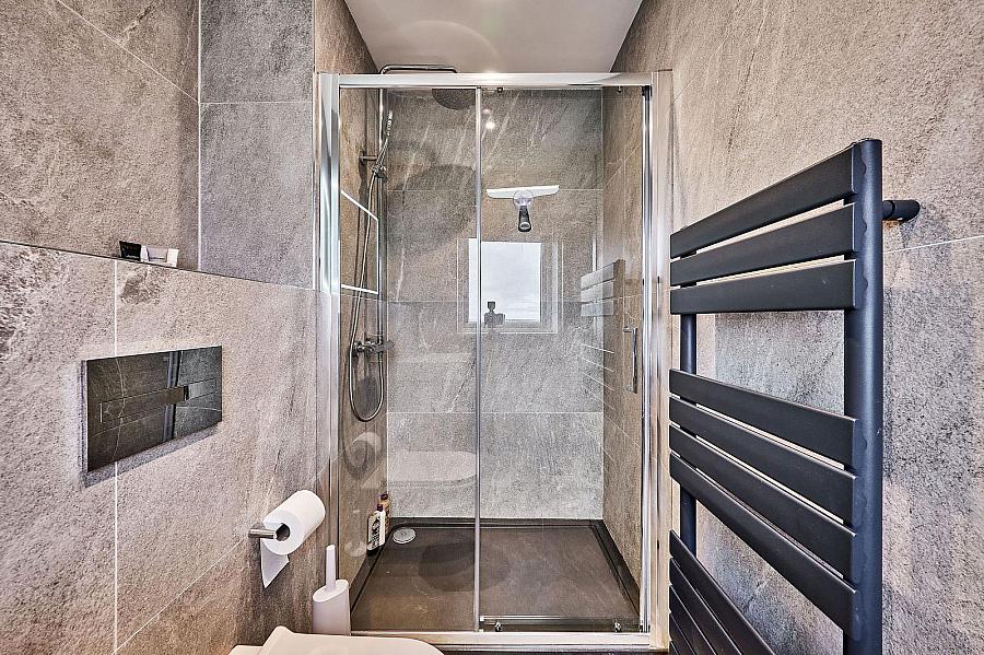 12 Dunluce View