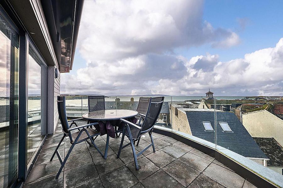 12 Dunluce View