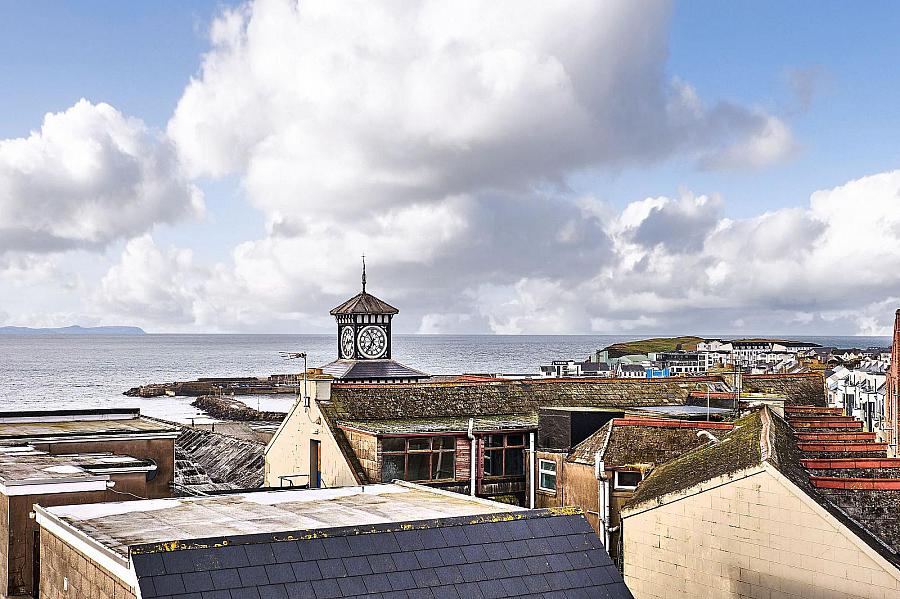12 Dunluce View