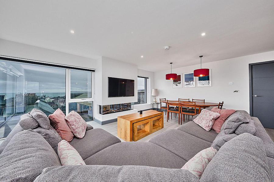 12 Dunluce View