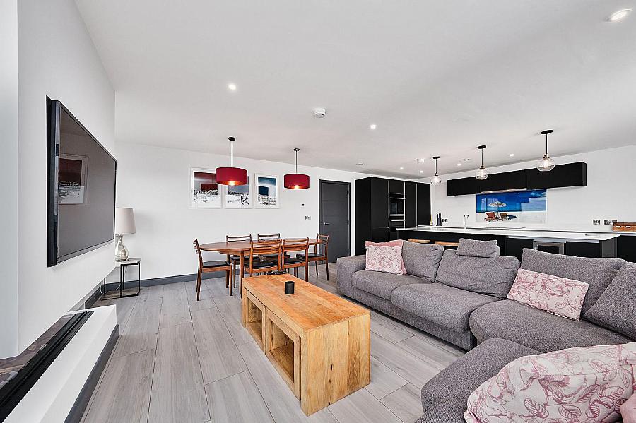 12 Dunluce View