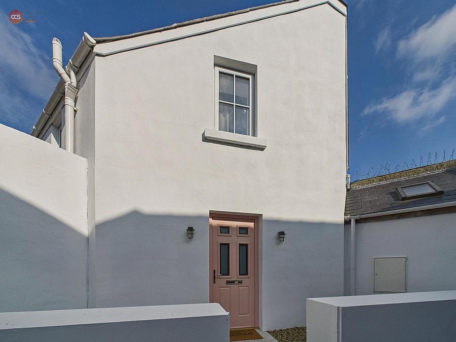 Rose Cottage 11 Eglinton Street