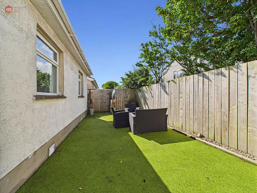 13 Bayhead Park