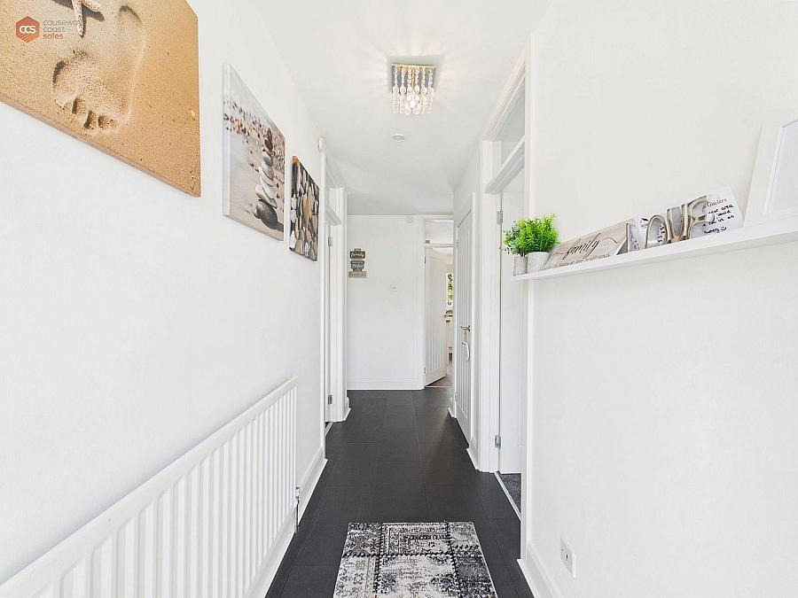 13 Bayhead Park