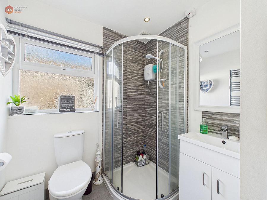 13 Bayhead Park