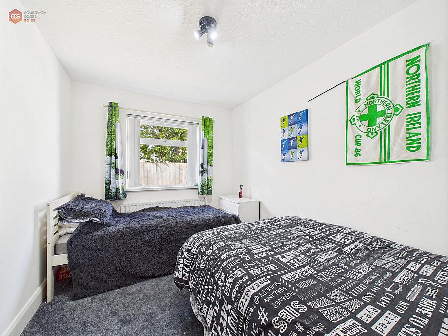 13 Bayhead Park