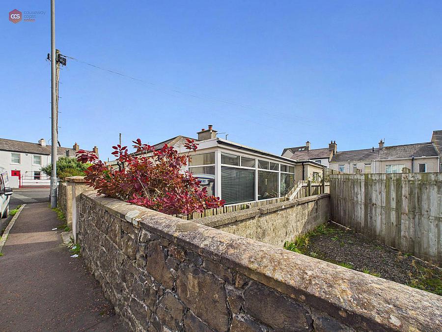 1 Upper Heathmount