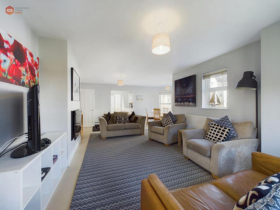 131 West Strand Avenue