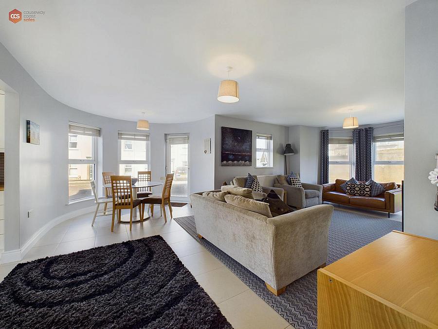 131 West Strand Avenue