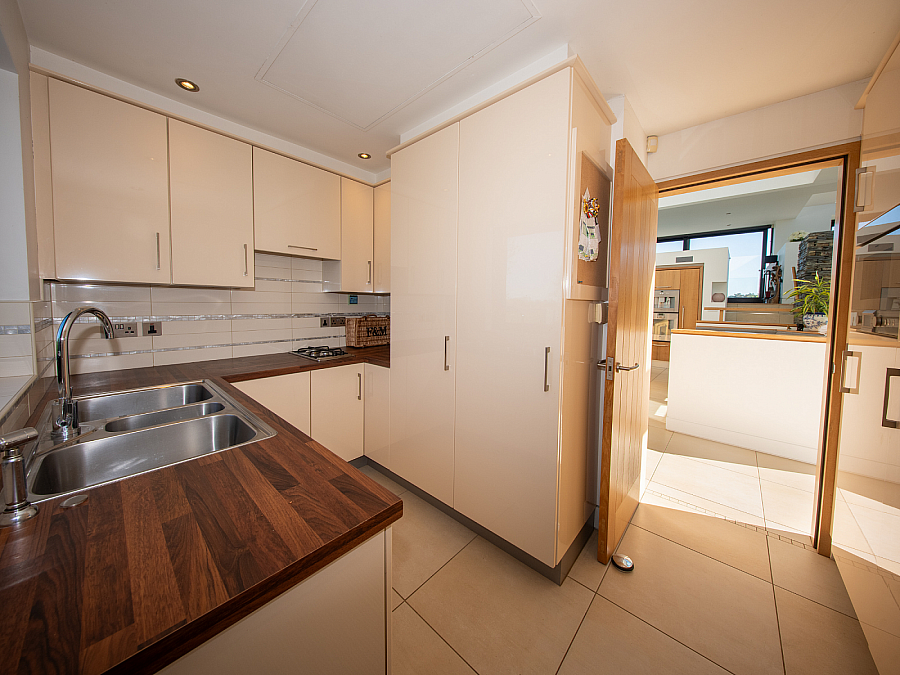 96 Drumcroon Road