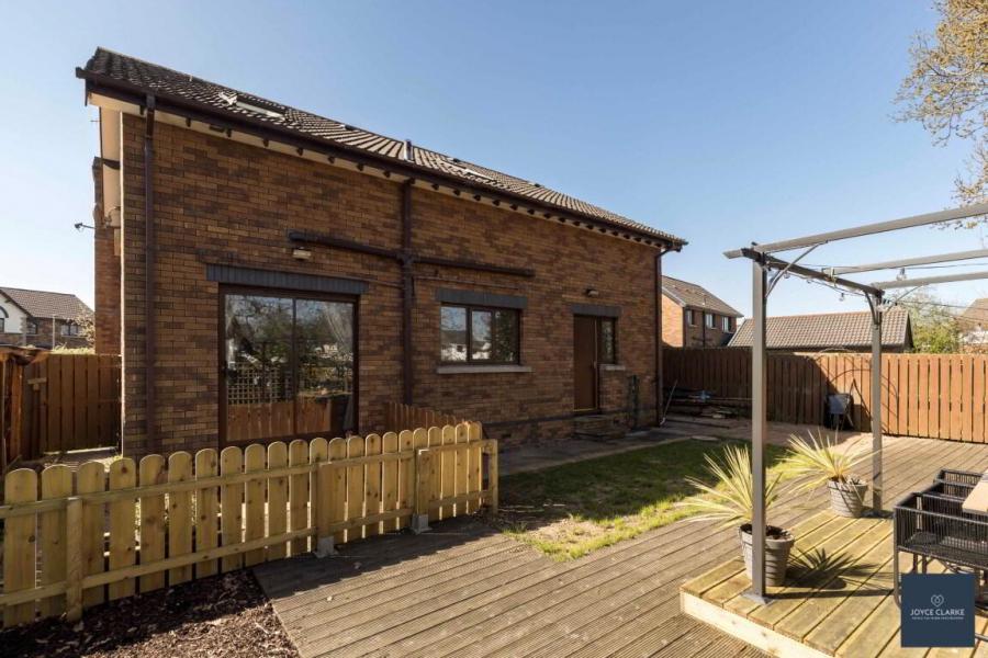 21 The Granary