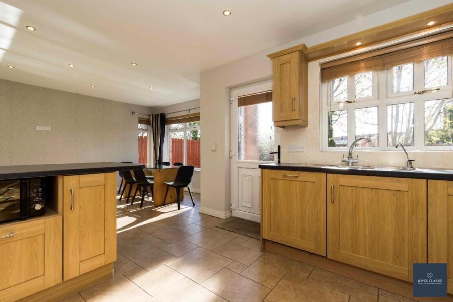 8 Taughrane Lodge