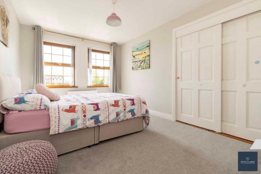 75 Gosford Road