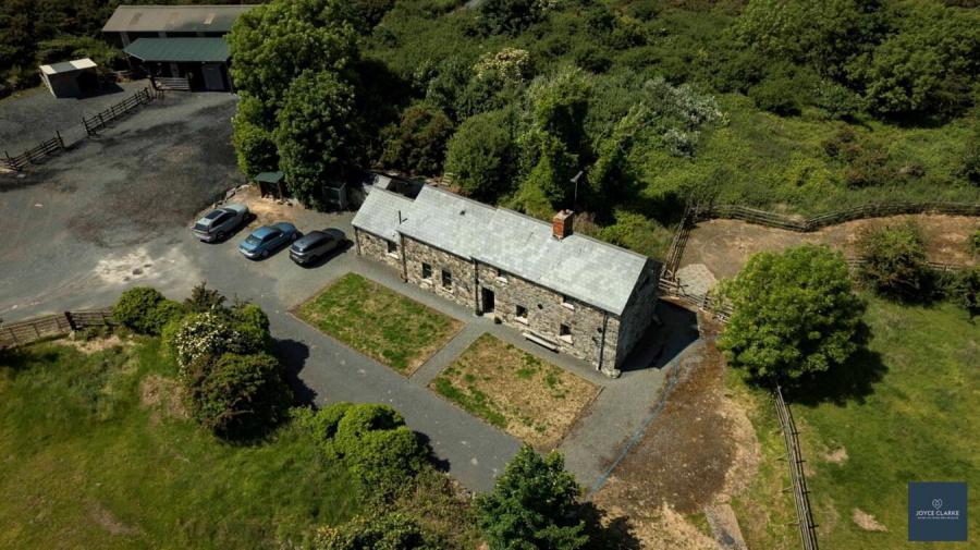 25b Magheralone Road