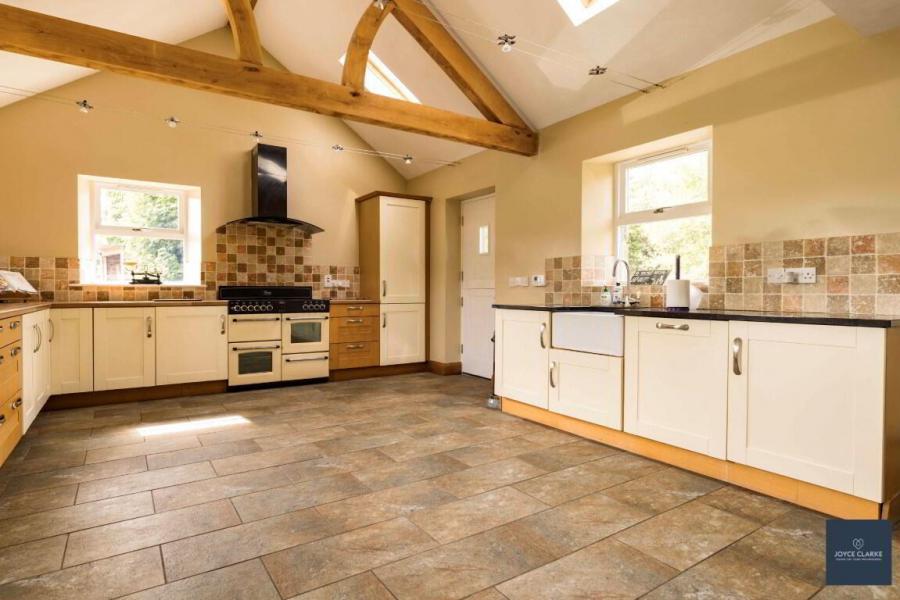 25b Magheralone Road