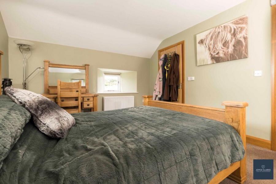 25b Magheralone Road