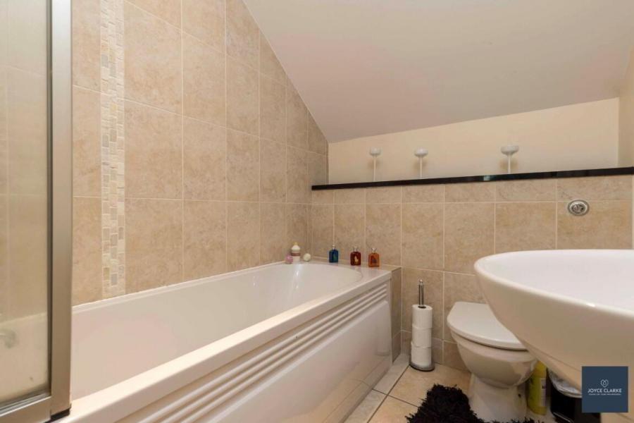 25b Magheralone Road