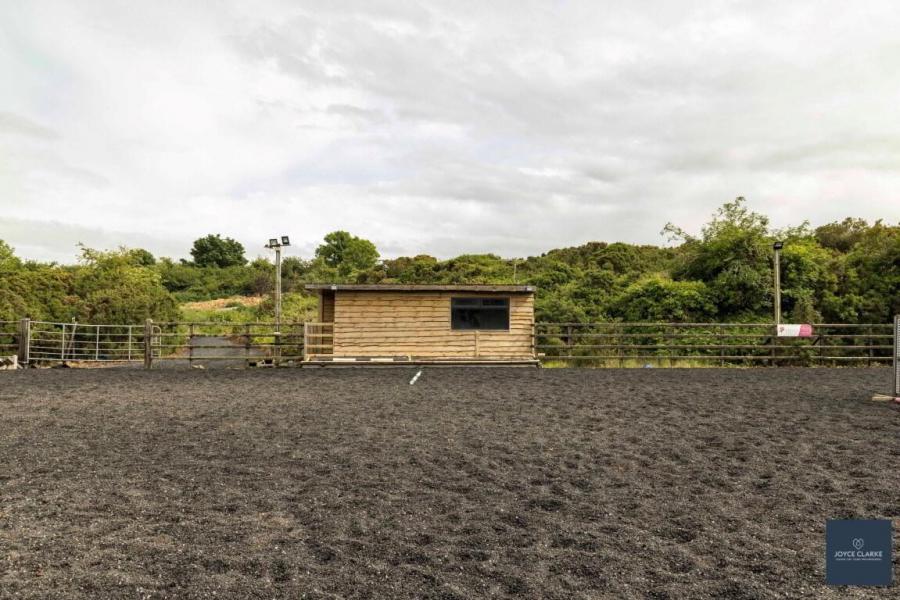 25b Magheralone Road