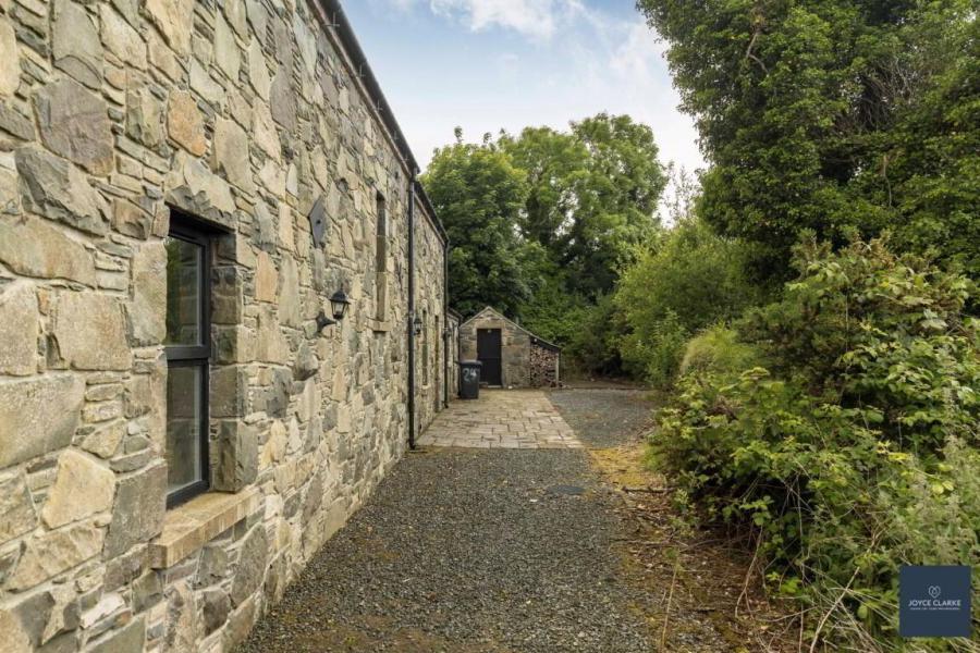25b Magheralone Road