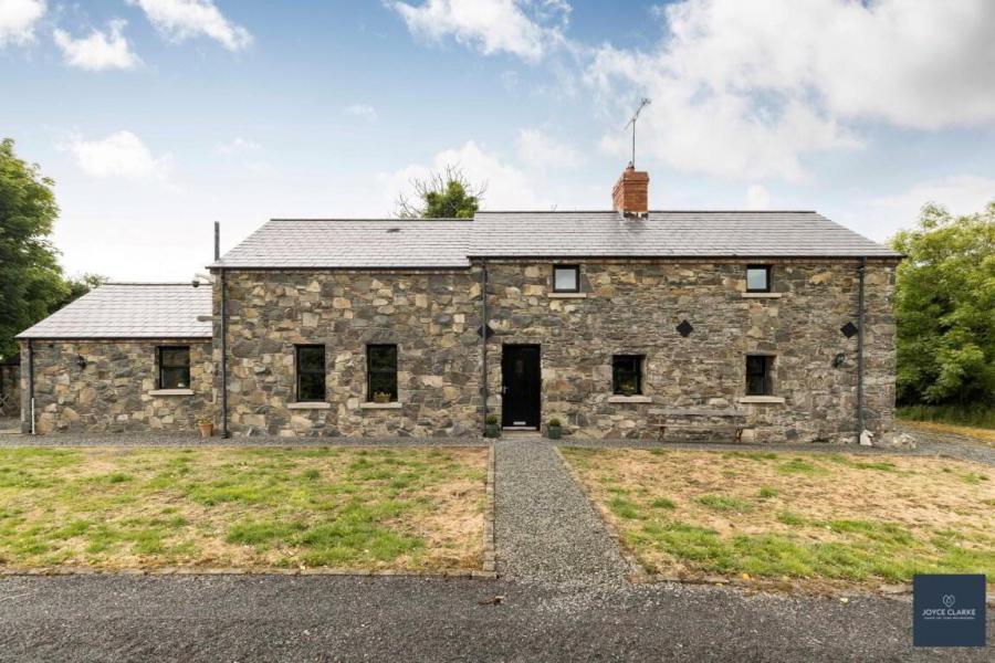 25b Magheralone Road